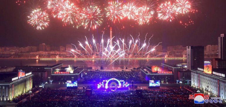 El r&eacute;gimen de Kim Jong-un organiz&oacute; una gran celebraci&oacute;n por A&ntilde;o Nuevo en Pyongyang (KCNA via REUTERS)