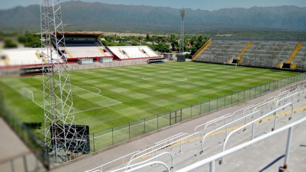 Estadio Carlos Mercado Luna en La Rioja