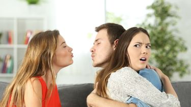 Una chica quiso sorprender a su novio pero descubrió que le era infiel.&nbsp;