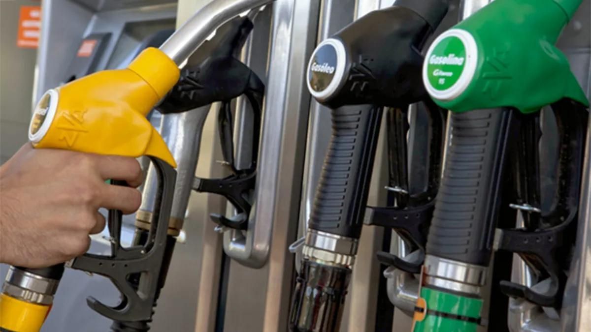El gobierno nacional suspendió nuevamente el incremento de los impuestos a los combustibles.
