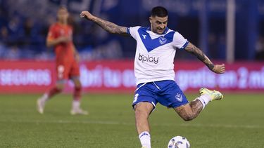 Carlos Izquierdoz le dio la victoria a Lanús ante Vélez