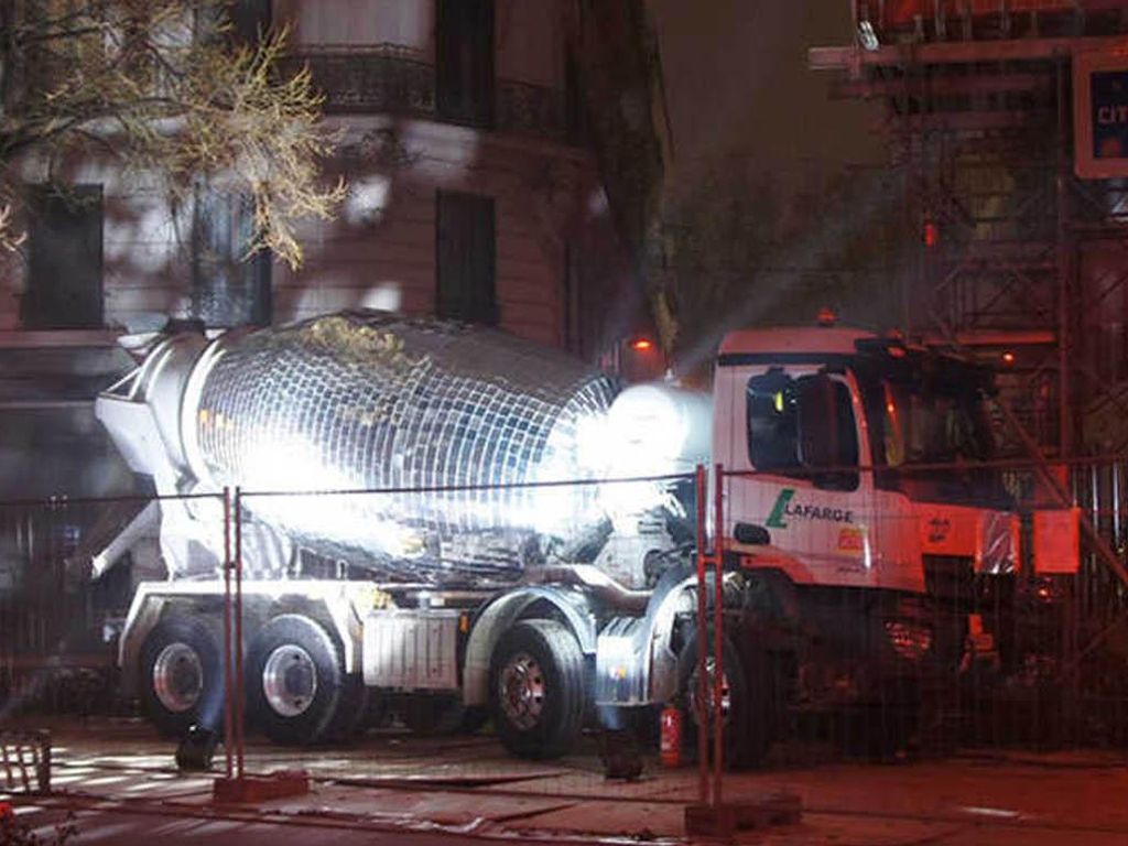 Camión mezclador de cemento como una bol