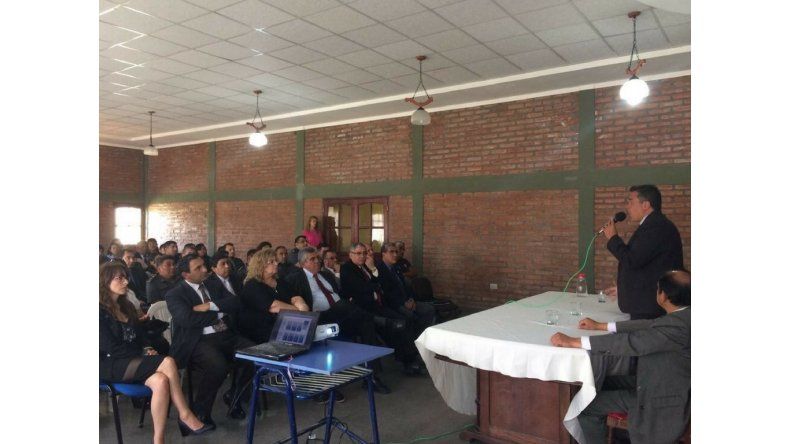 Modifican el sistema de formación policial nivelándolo en todo el país