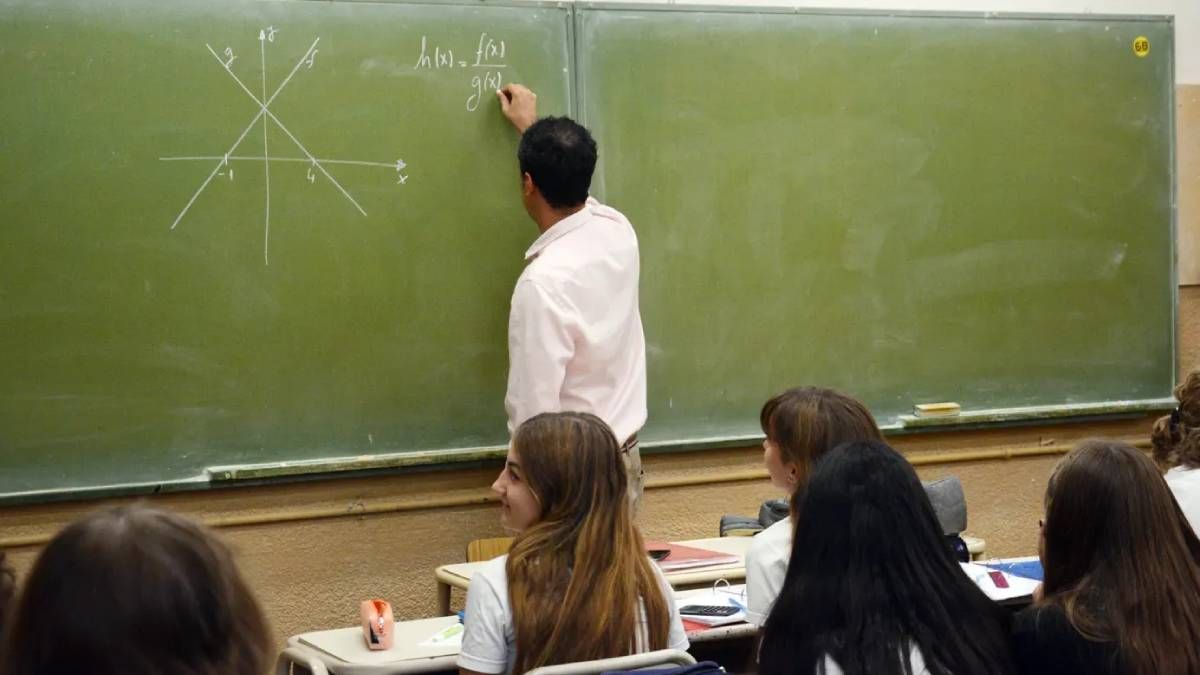 cuando cobran el aguinaldo los docentes de jujuy en junio 2025