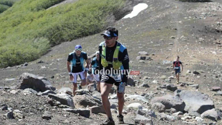 Jujeño maratonista cruzó Los Andes