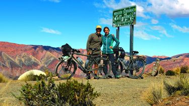 Una pareja de Suiza unió la Patagonia con Jujuy en bicicleta
