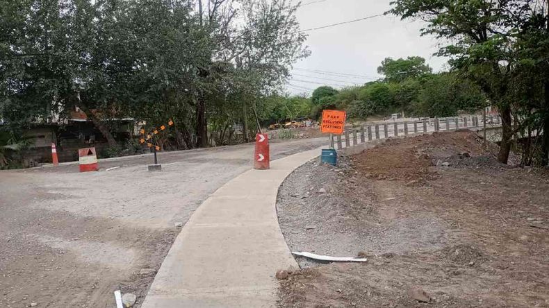 Cortes de tránsito en el puente del barrio Los Huaicos&nbsp;