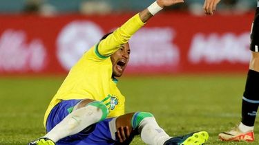Neymar lesionado: se rompió los ligamentos y queda afuera más de 6 meses.&nbsp;