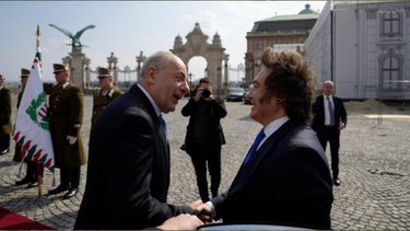 Javier Mileise reunió con el presidente de Hungría Tamás Sulyok Javier Mileise reunió con el presidente de Hungría Tamás Sulyok