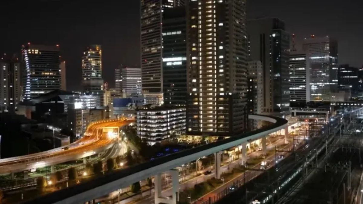 Un terremoto de magnitud 7,3 en la escala de Richter sacudió parte de Japón.