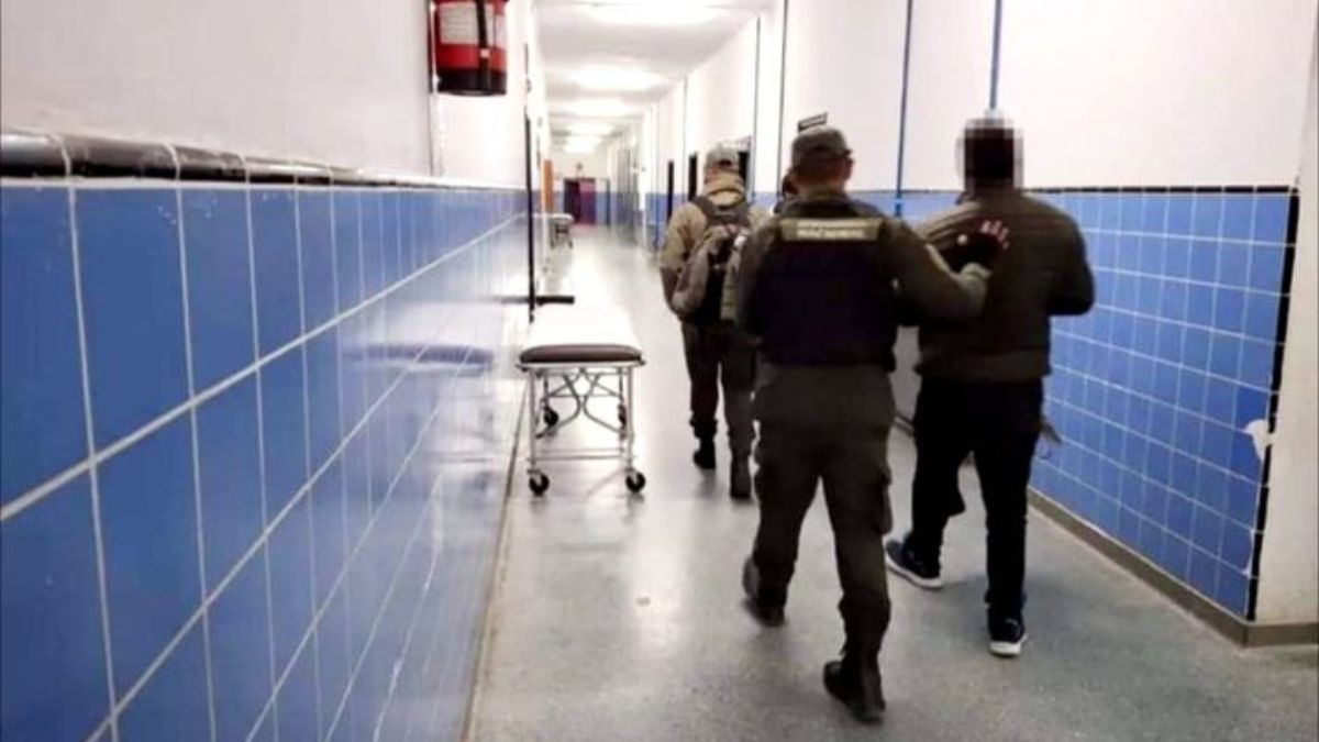 Transportaban 10 kilos de cocaína en el estómago y fueron detenidos en La Quiaca