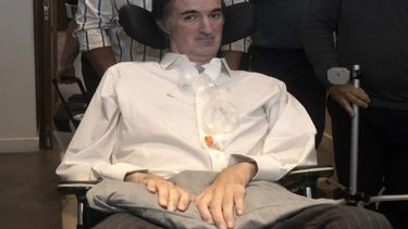 Esteban Bullrich vs. Binance: el reclamo del exsenador por la falta de accesibilidad digital ante el avance de la ELA.