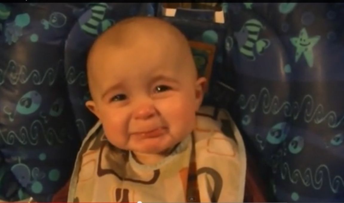 Se emociona