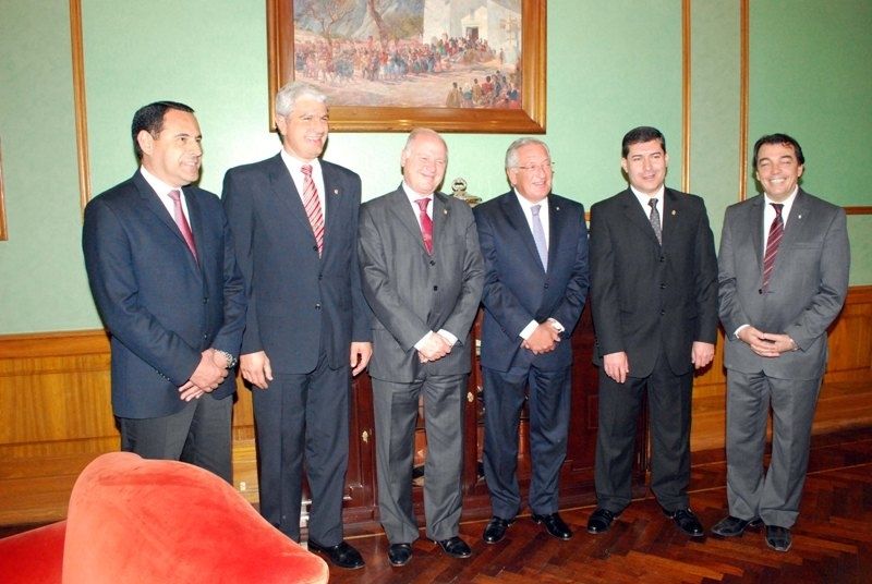 Autoridades del NOA