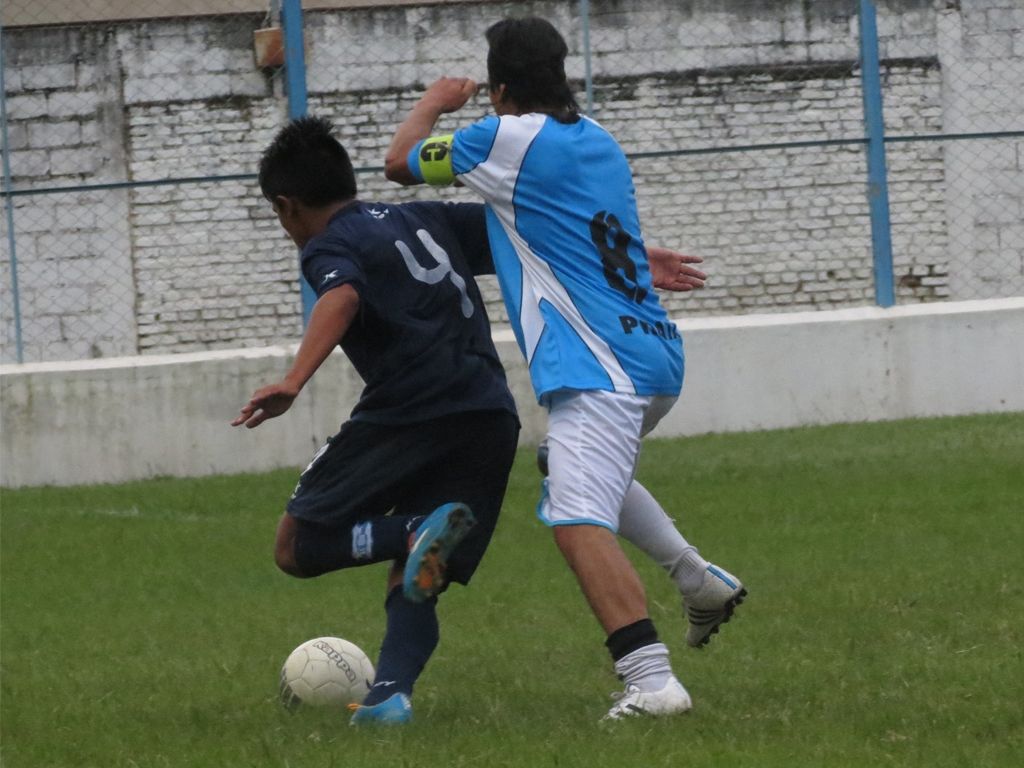 Los Lobitos volvieron al triunfo