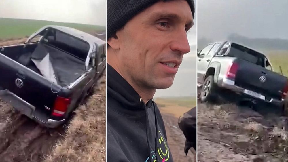 El emotivo gesto de Dibu Martínez con las personas que lo auxiliaron tras quedar varado.&nbsp;