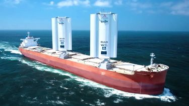 El Pyxis Ocean es el primer barco carguero en probar las nuevas velas verticales plegables.