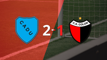Def. Unidos remonta el partido con Colón y sella el triunfo 2 a 1