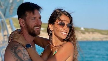 El nuevo hogar de Messi tiene más de 300 metros cuadrados de espacio habitable, con cuatro dormitorios y un jardín, ubicado al oeste de la capital francesa.