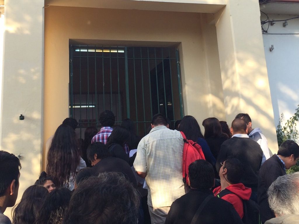 Escuela Alberdi cerrada aún