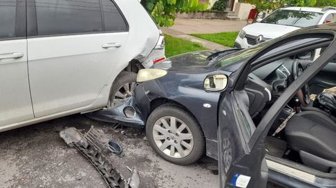 Todo Jujuy | Siniestro vial: le habría entrado una abeja al auto, no pudo maniobrar y chocó