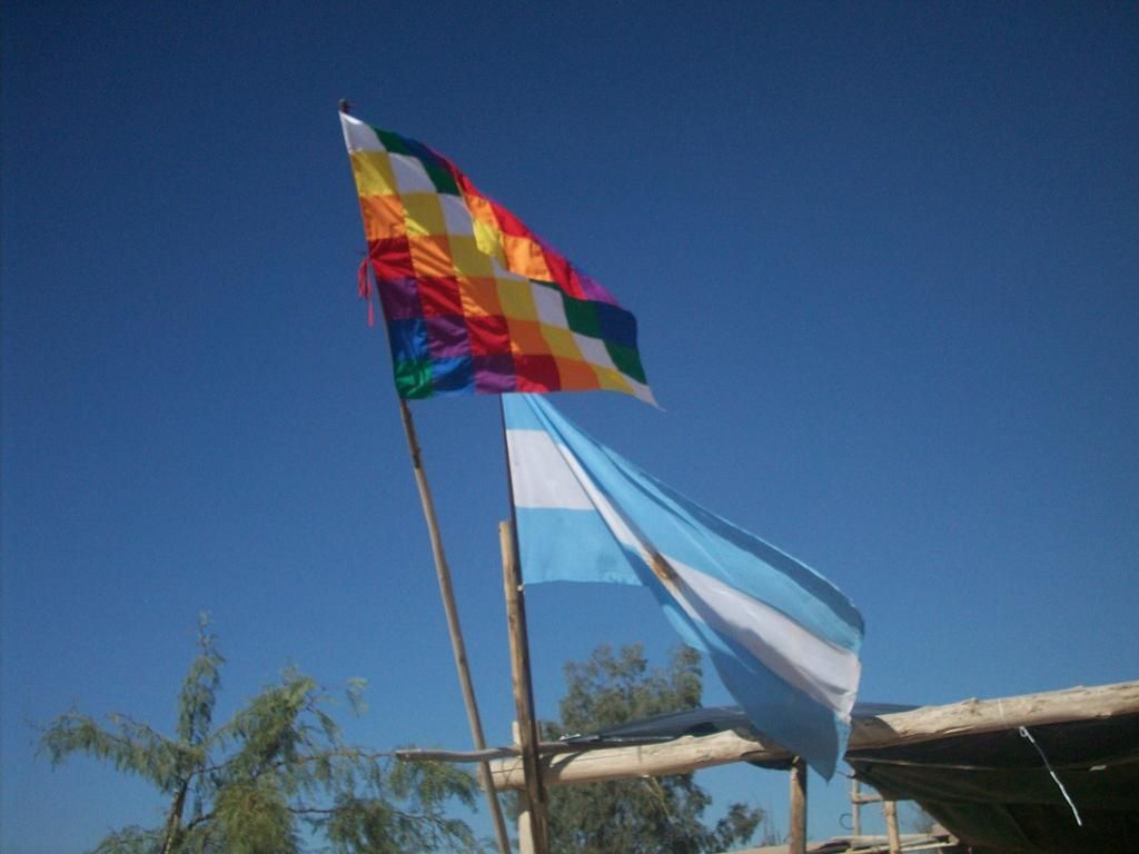 Bandera qom