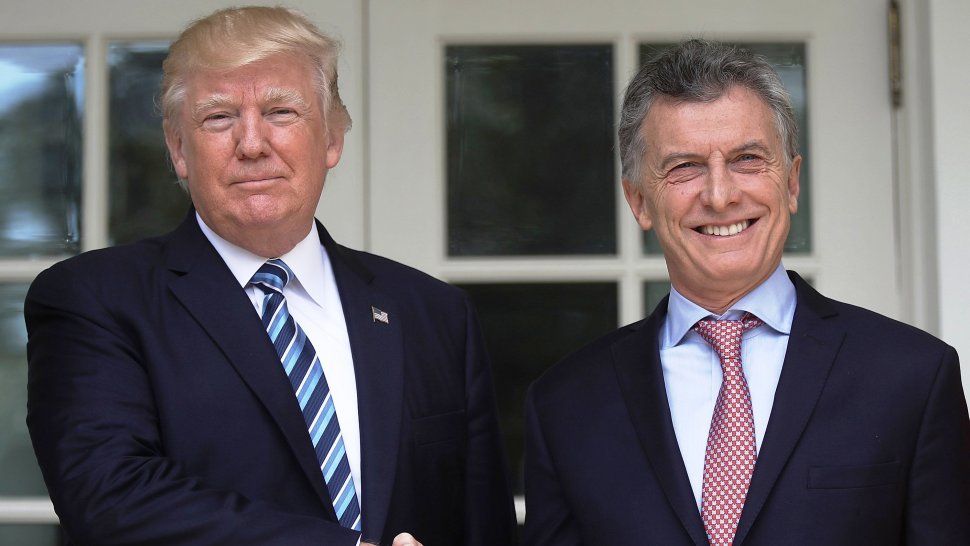 trump hablo por telefono con macri, elogio su gestion y la politica economica