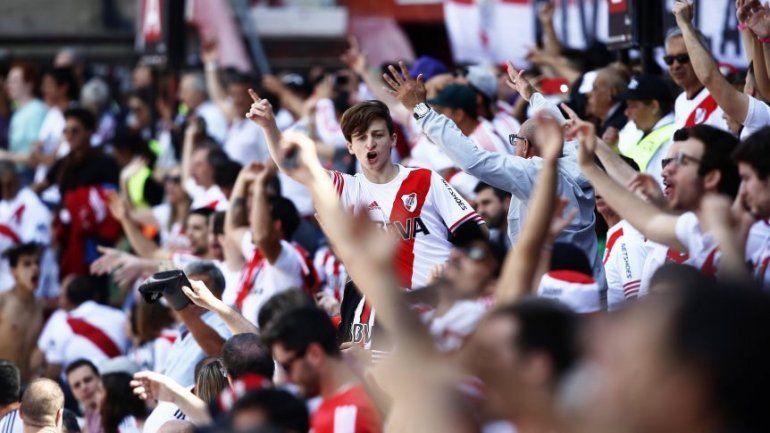Hinchas millonarios en Madrid