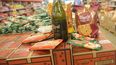 El Gobierno busca alivianar los precios de la Canasta Navideña.