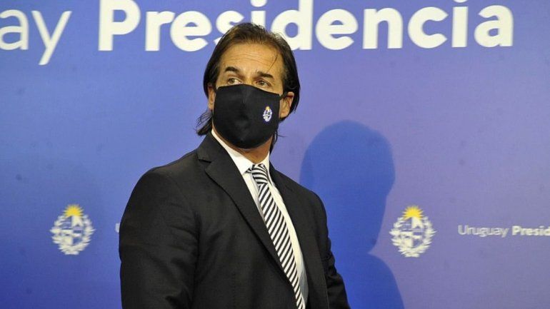 Uruguay no tomará medidas contra covid pese a su estado