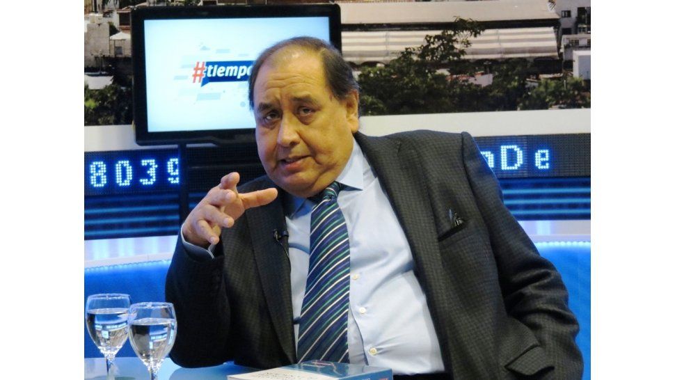 Dr. Ernesto Wayar