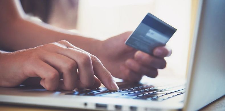 Fraude en la web por compras con tarjeta de credito.jpg