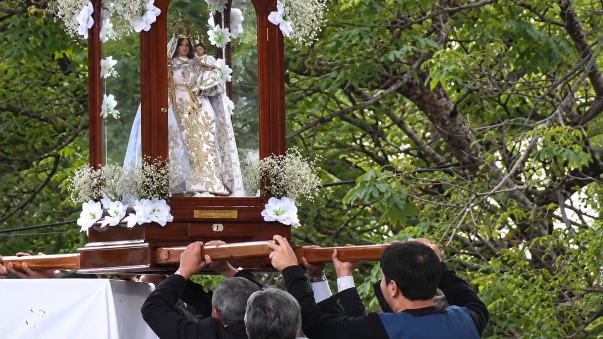 Primera peregrinación a Río Blanco: el Obispo pidió por los enfermos, las familias y quienes atraviesan dificultades