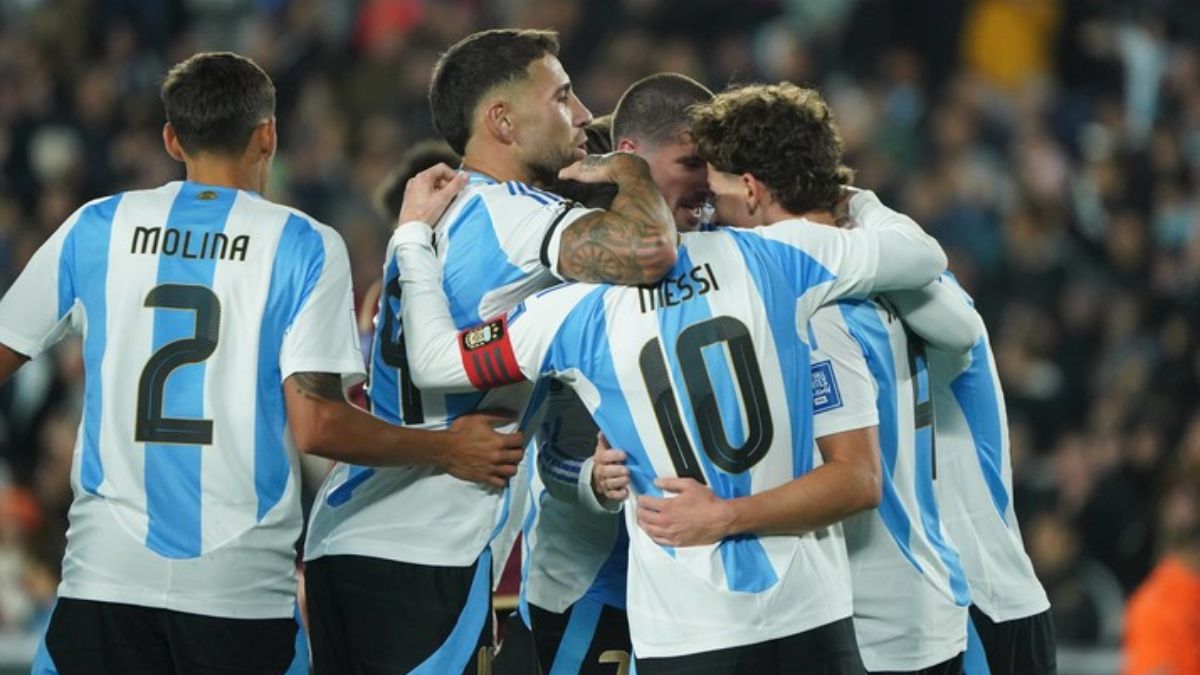 La Selección Argentina goleó a Venezuela en el Monumental