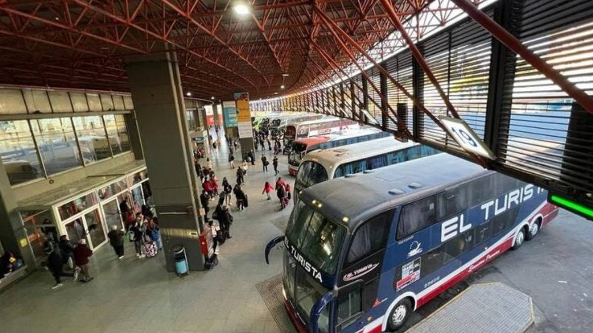 Advierten a estudiantes jujeños en Córdoba sobre transporte ilegal: los detalles