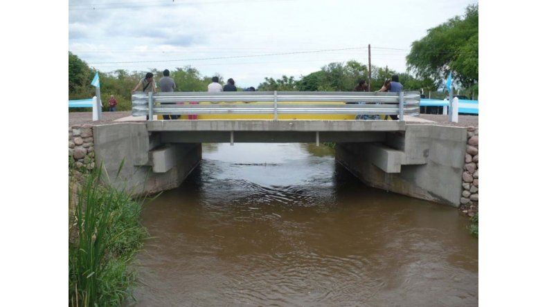 Nuevo puente en Vinalito