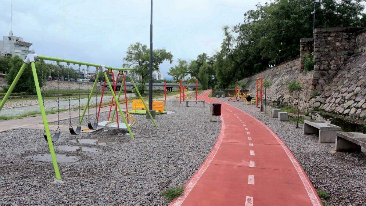 vandalizaron el alumbrado publico del parque xibi xibi
