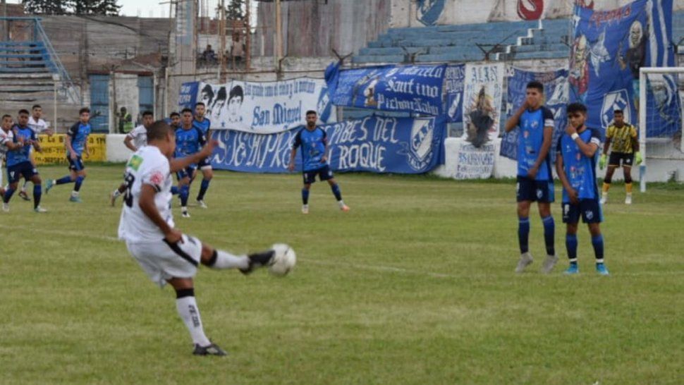 Zapla y Talleres empataron 1 a 1 en la tercera fecha del torneo regional