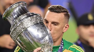 Armani anunció su retiro de la Selección Argentina.