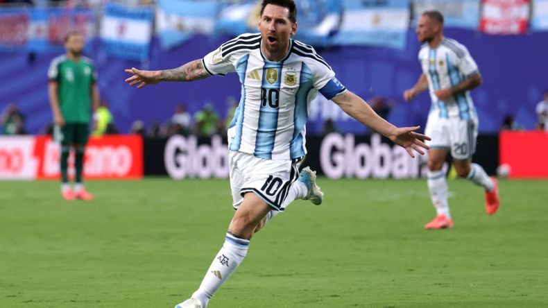 Goleada de Argentina a Argelia (Foto: Reuters)