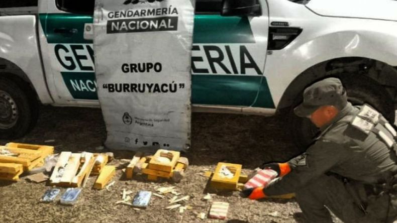 Detuvieron en Tucumán a dos mujeres que transportaban cocaína desde Jujuy en colectivo