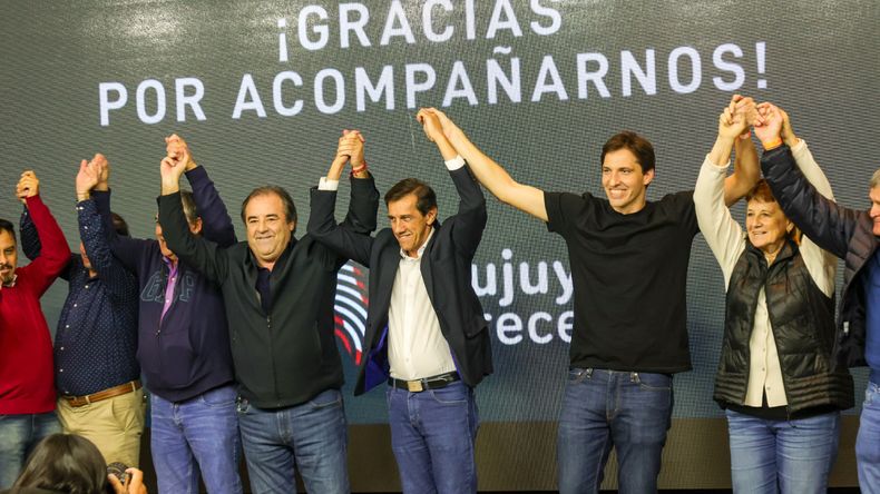 «Contentos por este gran triunfo del Frente Jujuy Crece», dijo el gobernador Carlos Sadir