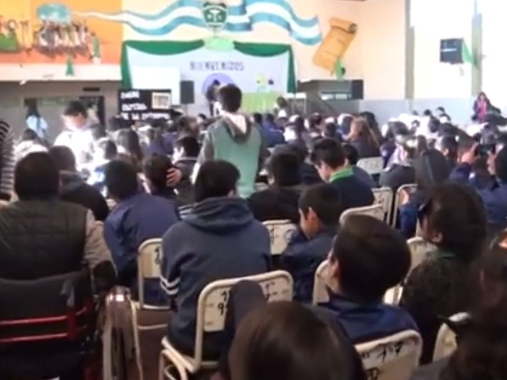 Alumnos del Comercial N° 2 de Palpalá