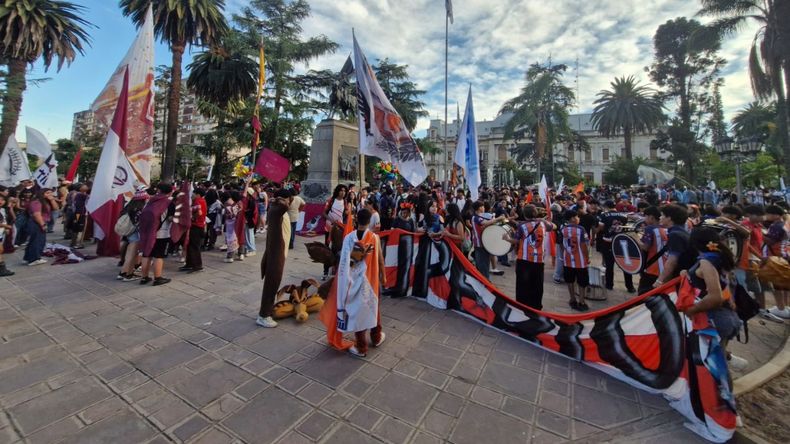 Ayer fue el banderazo de la promo 2025 y hoy será el turno de la promo 2026. Ayer fue el banderazo de la promo 2025 y hoy será el turno de la promo 2026.