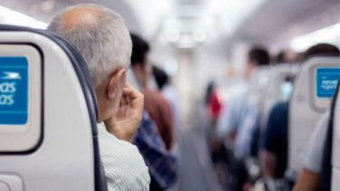 Jubilados y pensionados tendrán descuentos en pasajes en avión