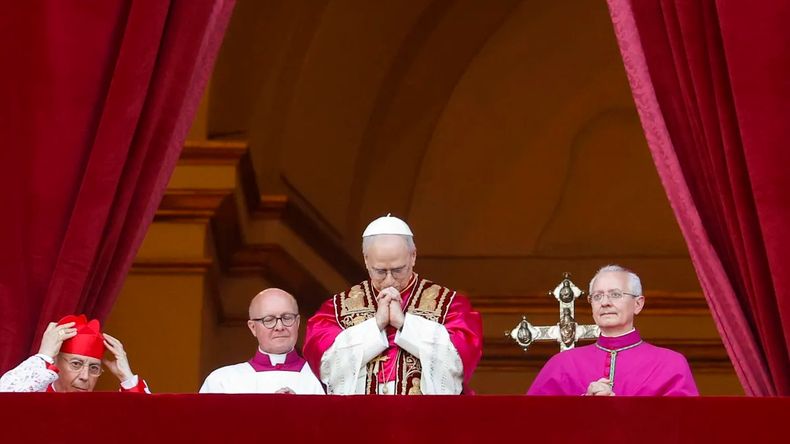 Robert Prevost se convierte en el Papa 267 de la historia con el nombre de León XIV.