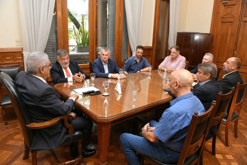 Reunión sobre el sector productivo.