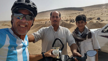 Juan Migueel Silio viajó de Madrid al Mundial de Qatar. Este año, repetirá la travesía para alentar a la Selección Argentina.