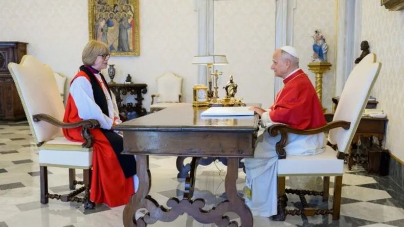 El papa León XIV recibió a la primera mujer arzobispo de Canterbury y llamó a la unidad ante un mundo que sufre. &nbsp;