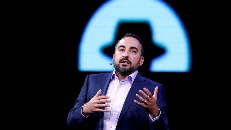 Renunció el jefe de seguridad de Facebook tras el escándalo por la filtración de datos